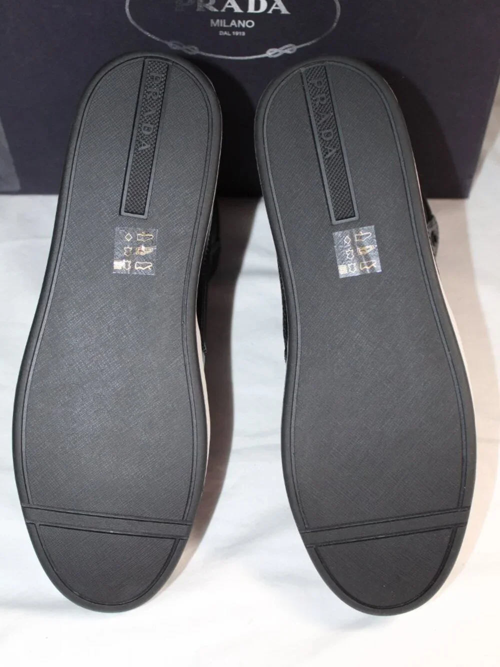 NWB PRADA Black Re-Nylon Booties Lace Up Hi Tops Sneakers Flats Triangle Logo 39
